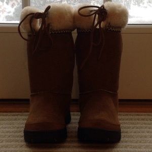 UGG Australia Tall Chestnut Boots, great condition